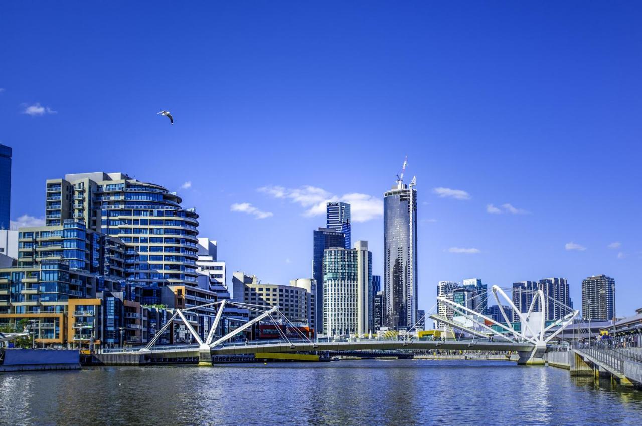 Melbourne Holiday Apartments Flinders Wharf Exteriör bild