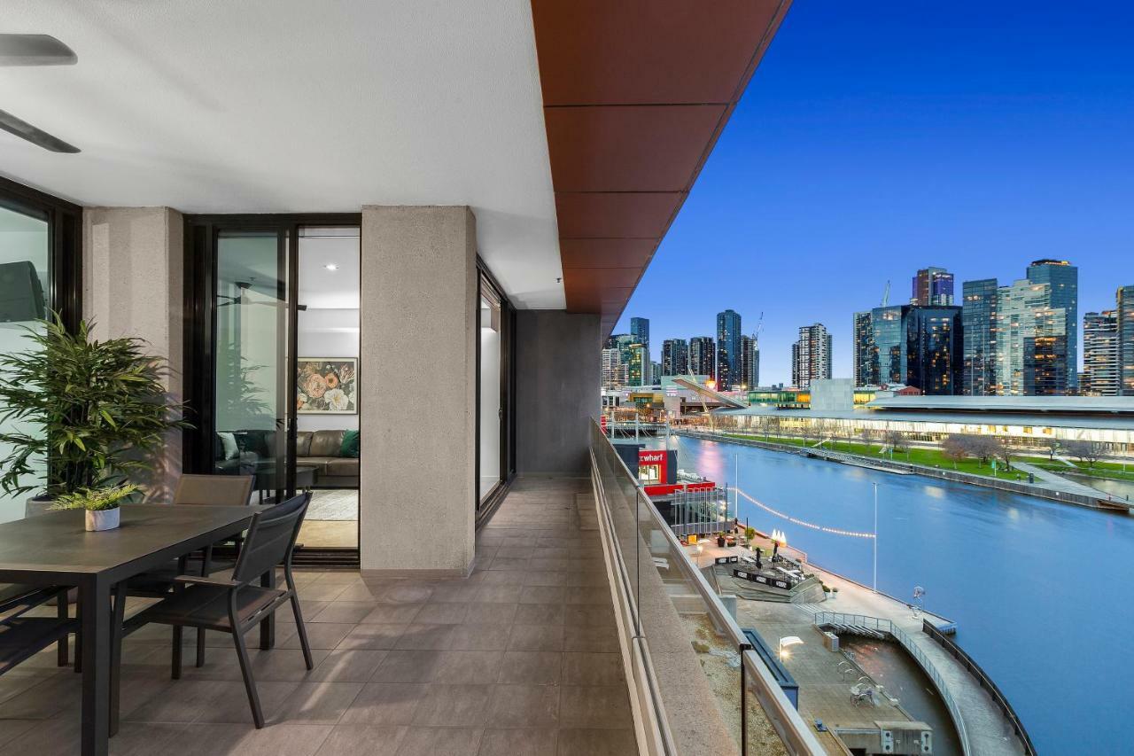 Melbourne Holiday Apartments Flinders Wharf Exteriör bild